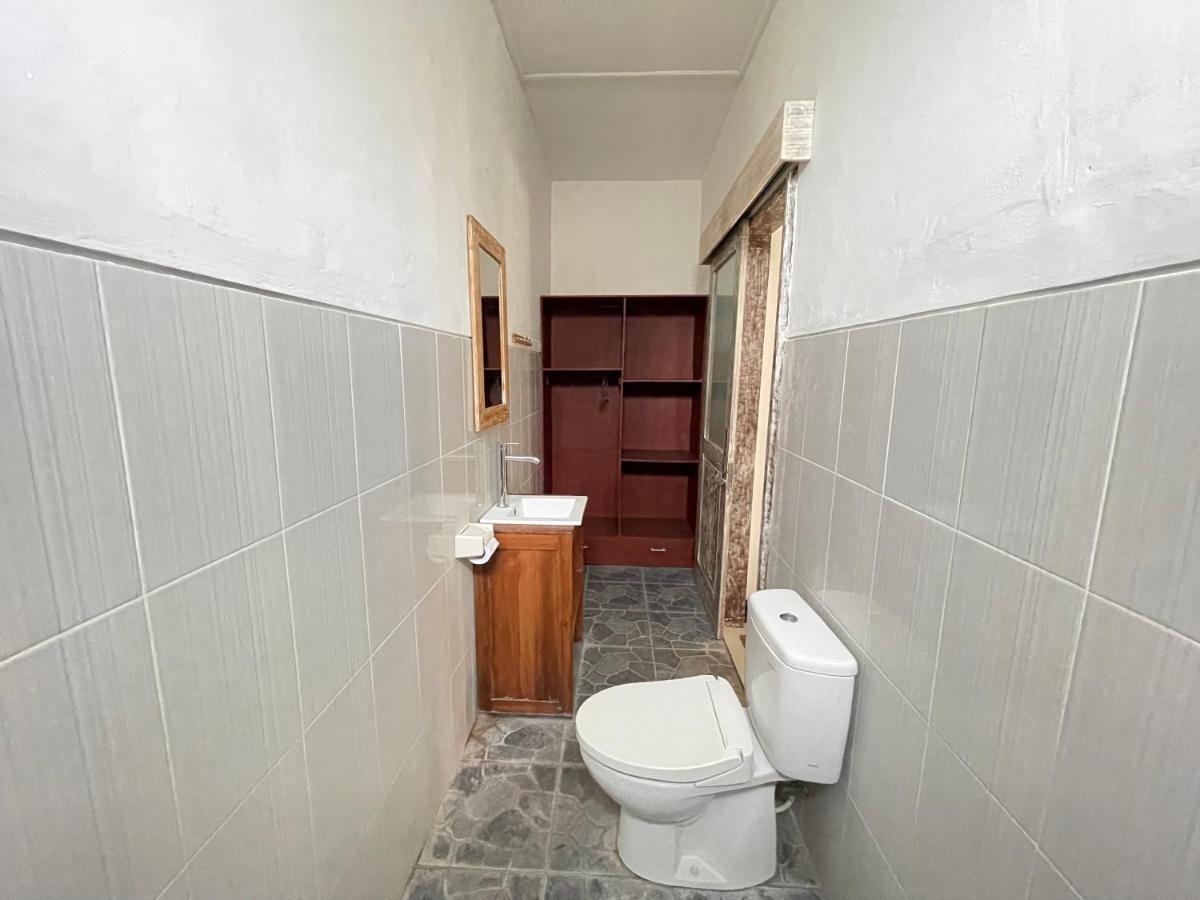 Belimbing Guest House Canggu Exterior photo